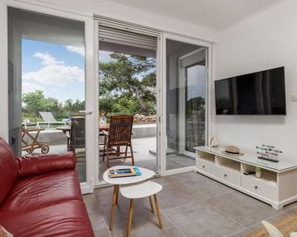 Lovely apartment in Mali Losinj - Mali Lošinj - Living room