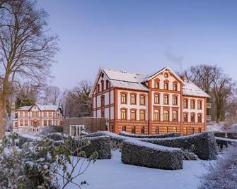 Hotel Am Tiefwarensee - ارين (موريتز) - مبنى