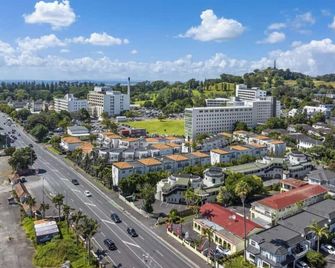 Parklane Motor Lodge - Auckland - Outdoors view