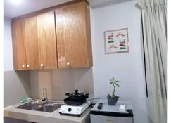 Rijhanel Apartelle Unit 3 - General Trias - Phòng bếp