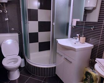 Apartments and rooms by the sea Tucepi, Makarska - 6058 - Tučepi