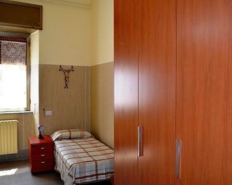 Santa Maria Maddalena - Naples - Bedroom