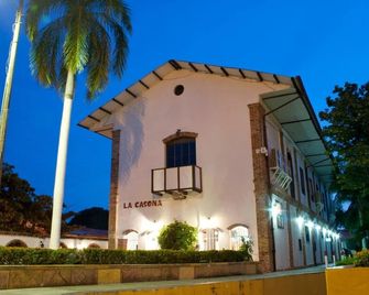 Hotel Los Puentes Comfacundi - Girardot