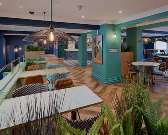 Travelodge Bath Waterside - באת' - מסעדה