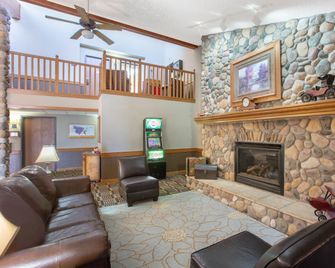 AmericInn by Wyndham Lincoln North - Lincoln - Lounge
