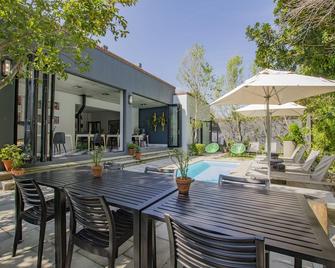 Twice Central Guest House - Stellenbosch - Patio