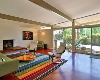 Immaculate Zerbe designed Mid-Century Villa - Borrego Springs - Living room