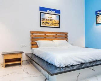 Panism Lifestyle - Auroville - Bedroom