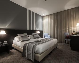 Hotel Capolago - Varese - Bedroom