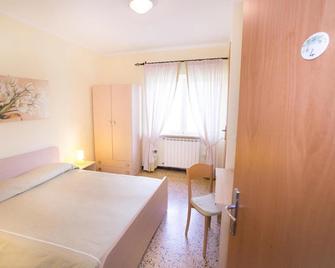 Green Quiet Affittacamere - Pignone - Slaapkamer