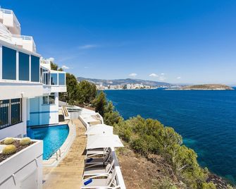 Globales Cala Viñas Adults Only 16+ - Calvià