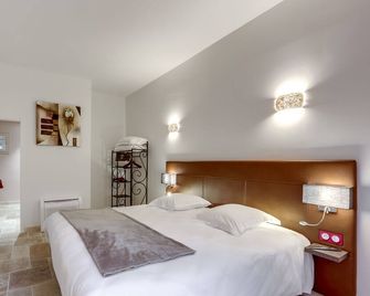 Logis Hotel Restaurant Le Domaine de la Régalière - Alès - Chambre