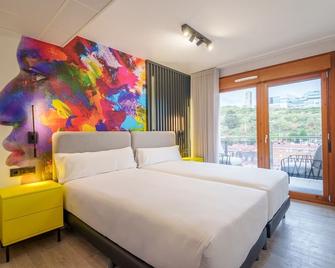 Bilbao Apartamentos Atxuri - Bilbao - Schlafzimmer