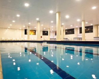 Tropicanas Hotel e Eventos - Florianópolis - Zwembad