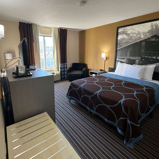 Bedroom view of Super 8 by Wyndham Columbia Clark Lane