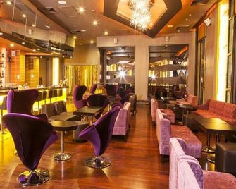 Widus Hotel Clark - אנג'לס סיטי - בר