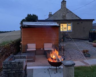 Inveravon - Falkirk - Patio