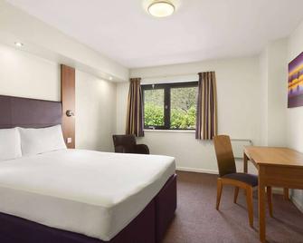 Days Inn by Wyndham Kendal Killington Lake - Kendal - Schlafzimmer