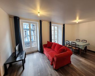 Apartment T2 Quimper historic center - Quimper - Salon
