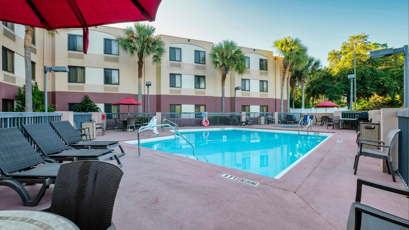 Red Roof PLUS+ Palm Coast