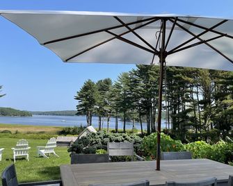 Gorgeous Waterfront, Popham Beach, Event Barn, Dock, Mooring, Historical Estate - Phippsburg - Patio