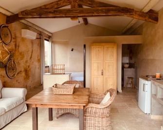 Le Vieux Portail - Saint-Saturnin-lès-Apt - Salle à manger