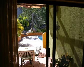 Beautiful 2 Bd Poolside Homes - Near Pickleball and Beach - Los Barriles - Balcony