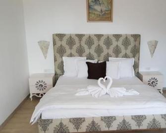 Pensiunea Alexandra - Predeal - Habitación
