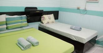 Hayward Travel Inn - Tacloban City - Bedroom