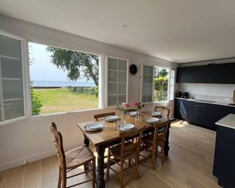 Renovated house with sea view - Sarzeau - Salle à manger