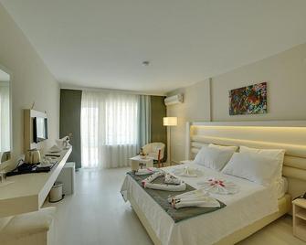 Carpe Mare Beach Resort - Akbük - Schlafzimmer
