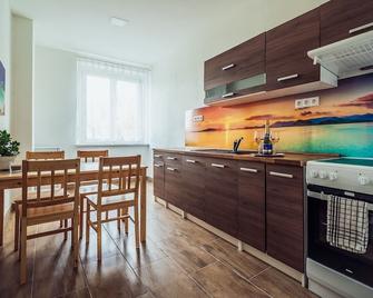 Skodova Apartments - Přerov - Keuken