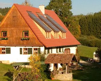 Relaxing in an idyllic self-catering house in the middle of nature - Schömberg (Zollernalbkreis) - Building