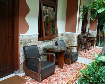 Hotel 1001 Malam - Yogyakarta - Innenhof