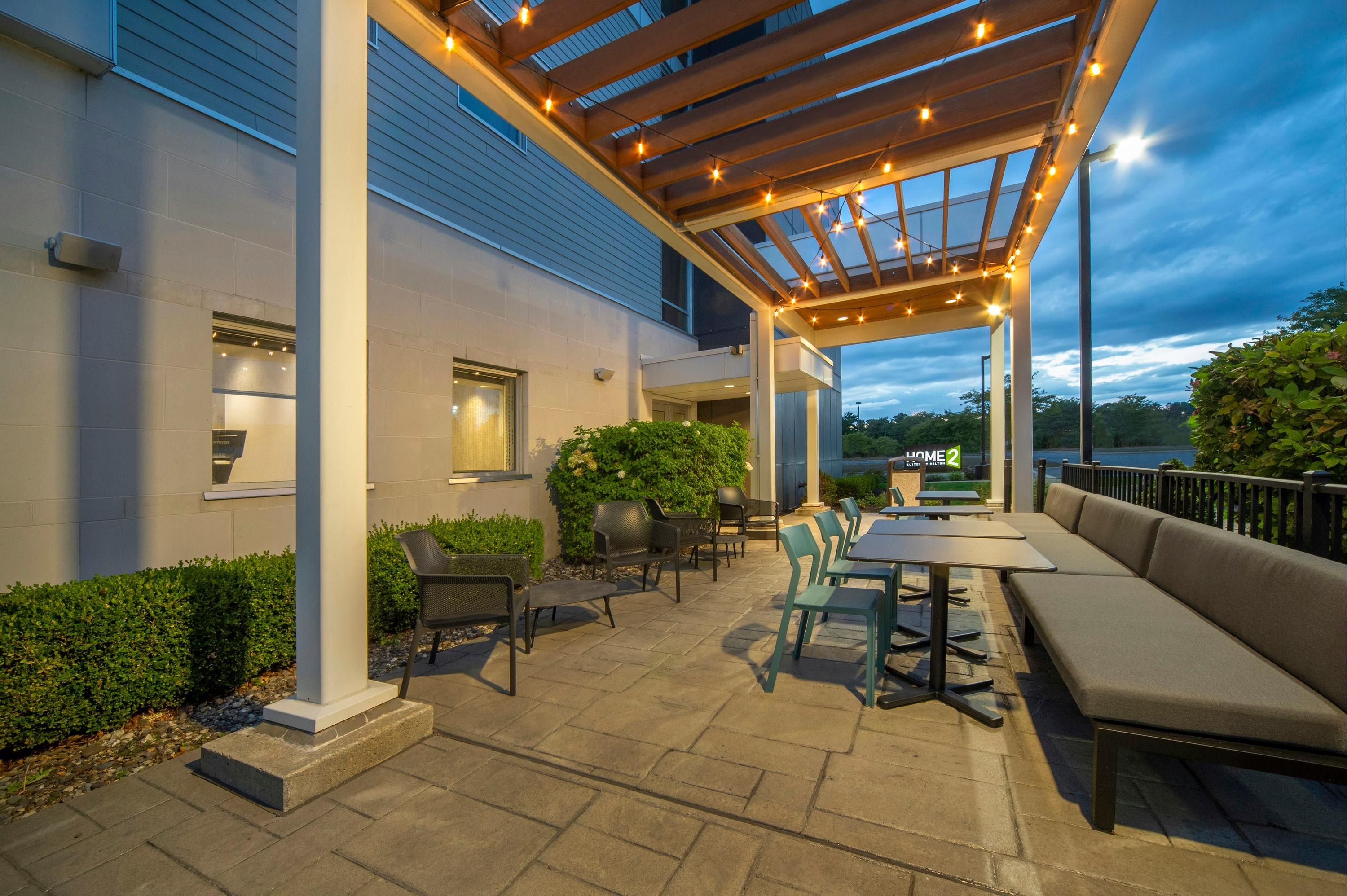 Home2 Suites by Hilton Saratoga Malta