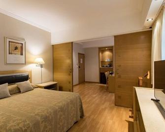 Hotel Solans Riviera - Rosario - Bedroom