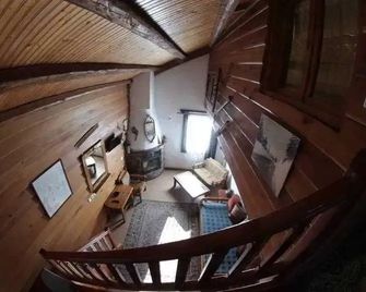 I Gonia Tis Linas - Karpenísi - Escaleras