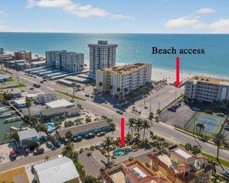 Coconut Villa Suite 2 - Redington Shores