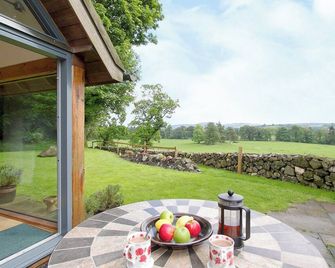 Tullibole Castle Longhouse - Kinross - Binnenhof