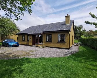 Quiet cosy hideaway cottage in Dingle - Dingle - Building