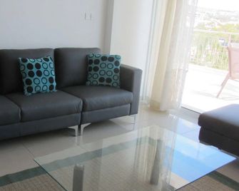 Bayview Gardens - Limassol - Living room