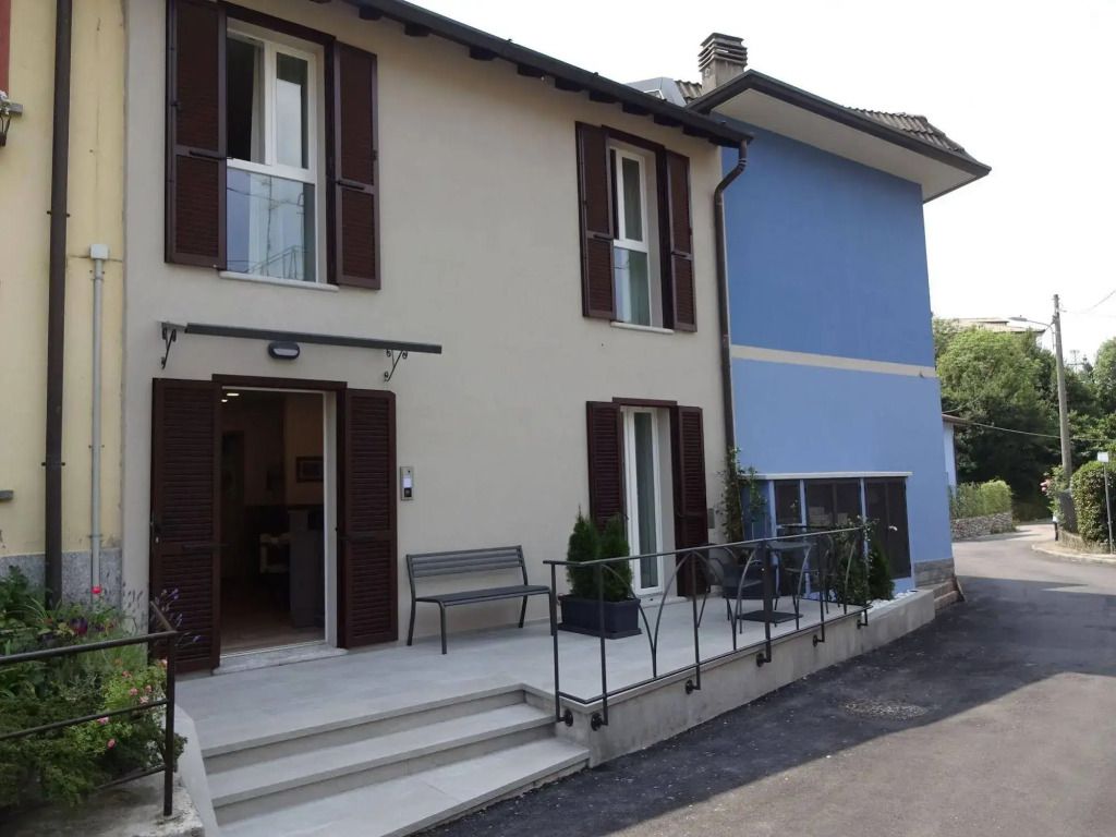 أفيتاكامري برينا