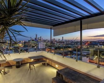 Code Apartments - Brisbane - Balcony