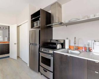 Modern Portland Studio - Food Carts & Local Shops - Portland