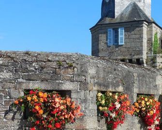 Brit Hotel Des Halles - Concarneau - Gebäude