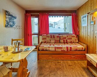 Asters 1126 Bâtiment A2 by Interhome - Les Ménuires - Living room