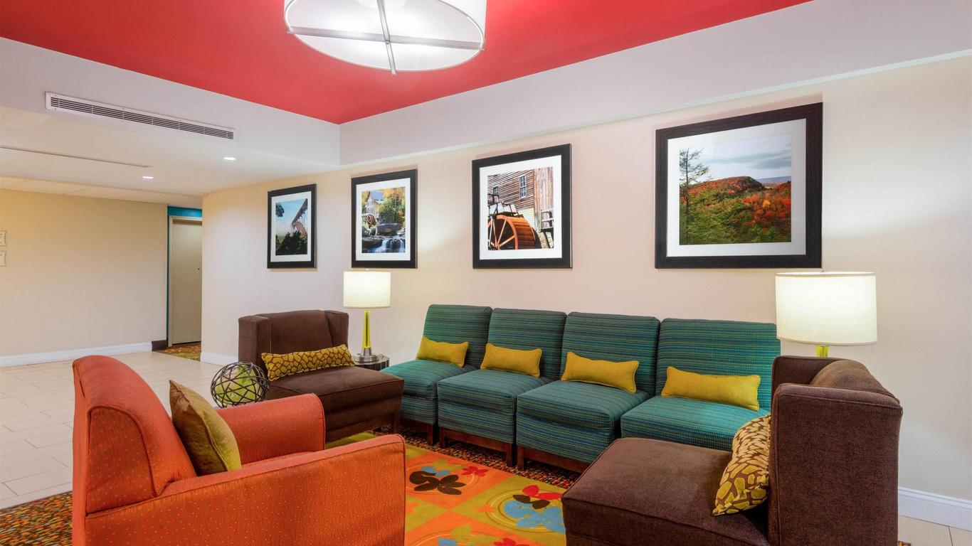 La Quinta Inn & Suites Summersville/New River National Park
