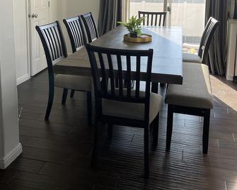 Spacious Elegance at Thanksgiving Point Lehi - Lehi - Dining room