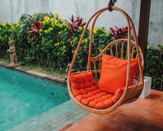 Romantic Secret Eden Villa is the Best way to Spend Your Night - Denpasar - Piscine