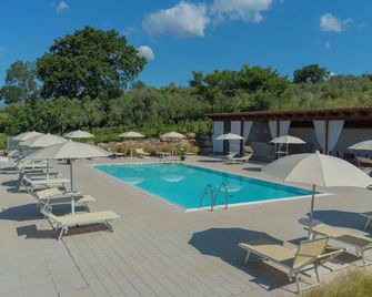 Terra di Vento - Montecorvino Rovella - Pool